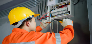 Curso básico de segurança em instalações e serviços com eletricidade